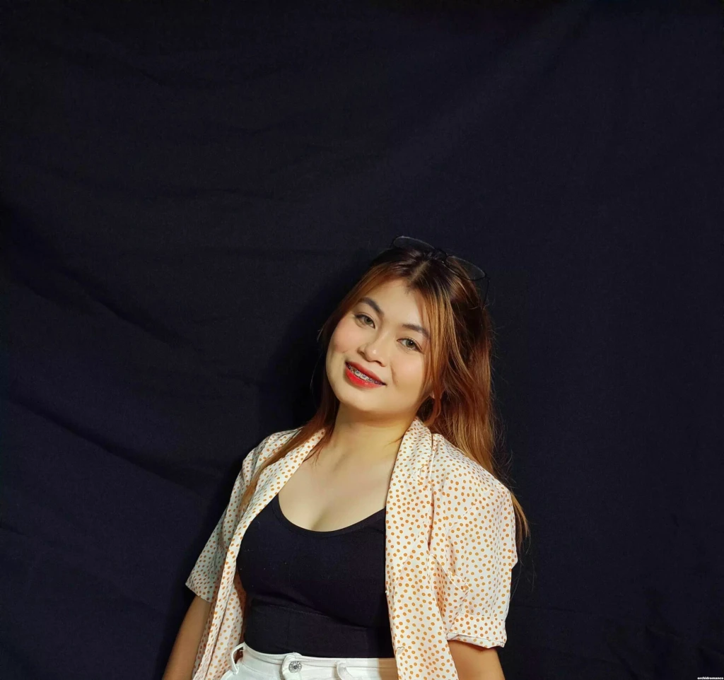 Dionybeth Profile image 3