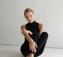 Oksana Profile image 4