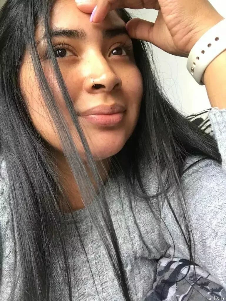 Lina Profile image 1