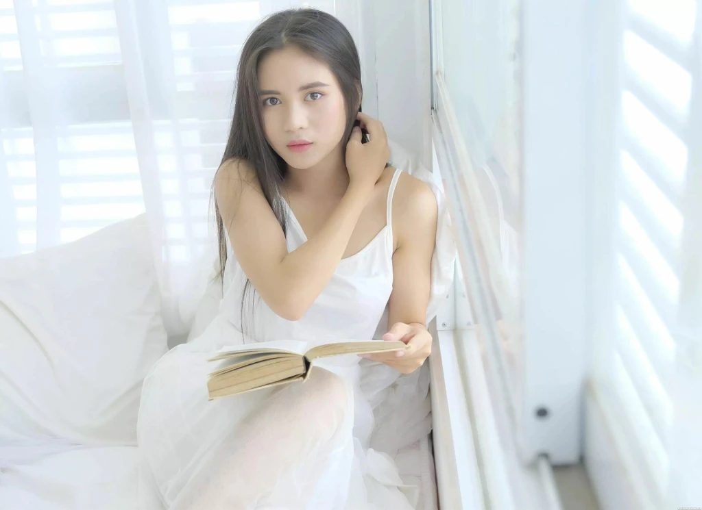 Alina Profile image 2