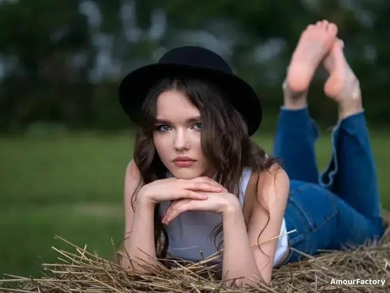 Lybov Profile image 5