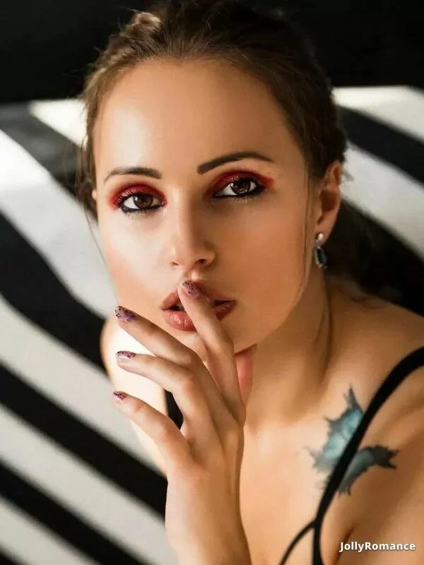 Alexandra Profile image 5