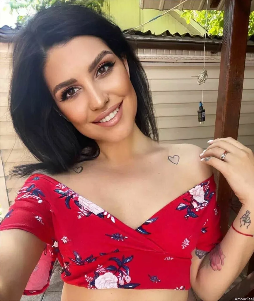 Maria Profile image 1