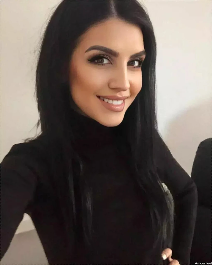 Maria Profile image 2