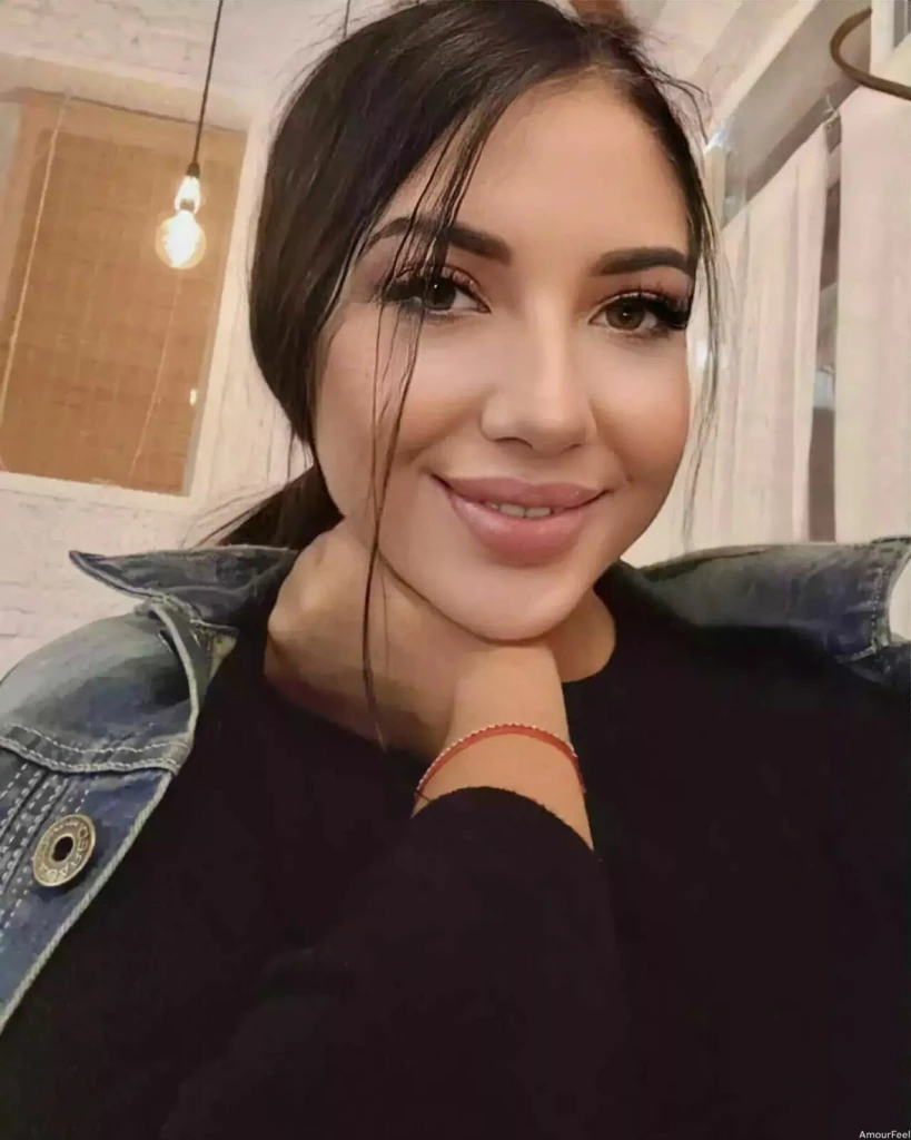 Greta Profile image 5