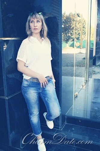 Veronika Profile image 4