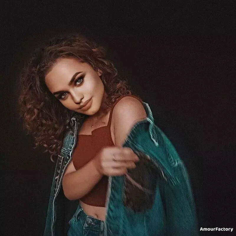 Olena Profile image 1