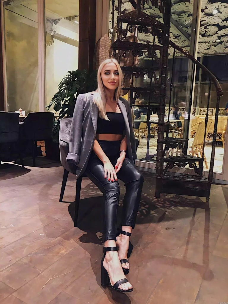 Violetta Profile image 3