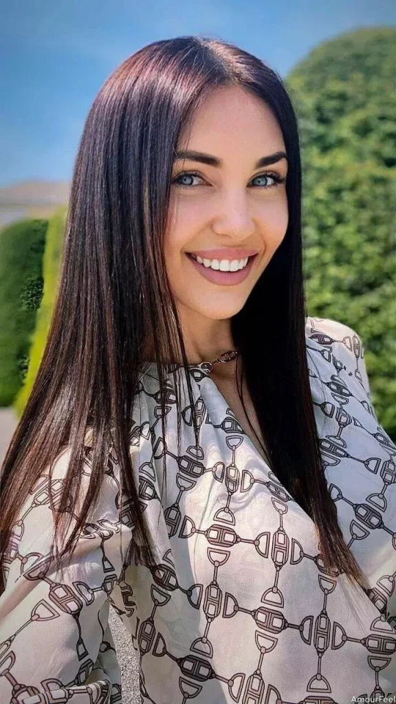 Maria Profile image 4