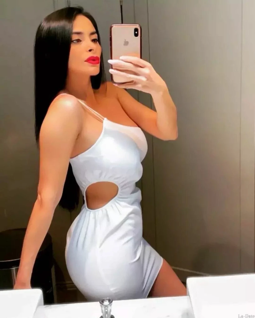 Daniela Profile image 1