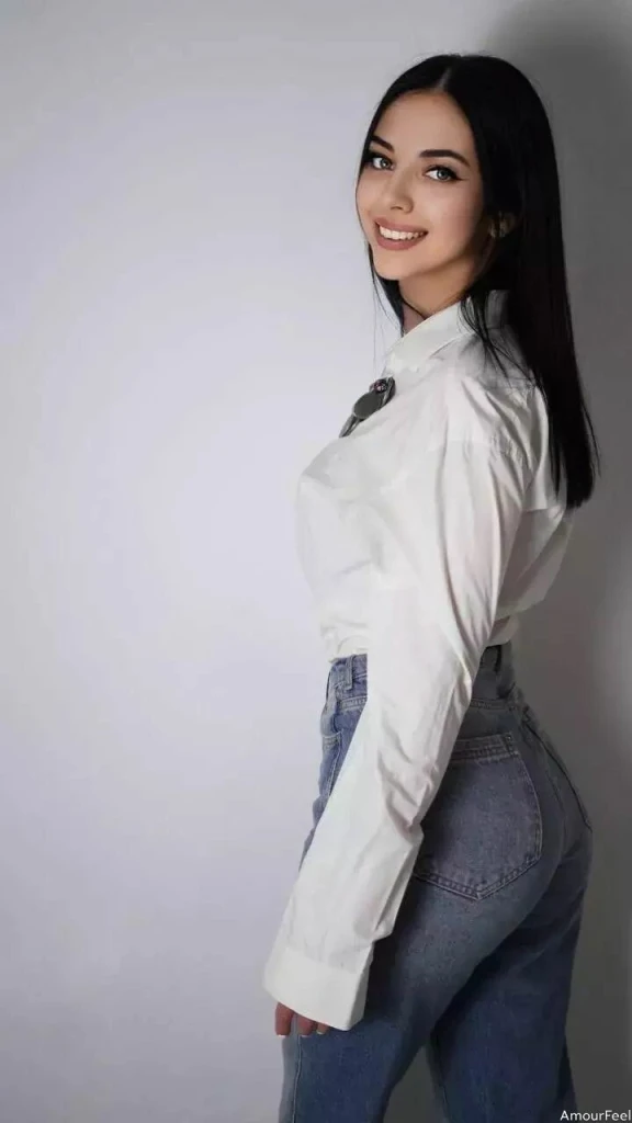 Polina Profile image 6