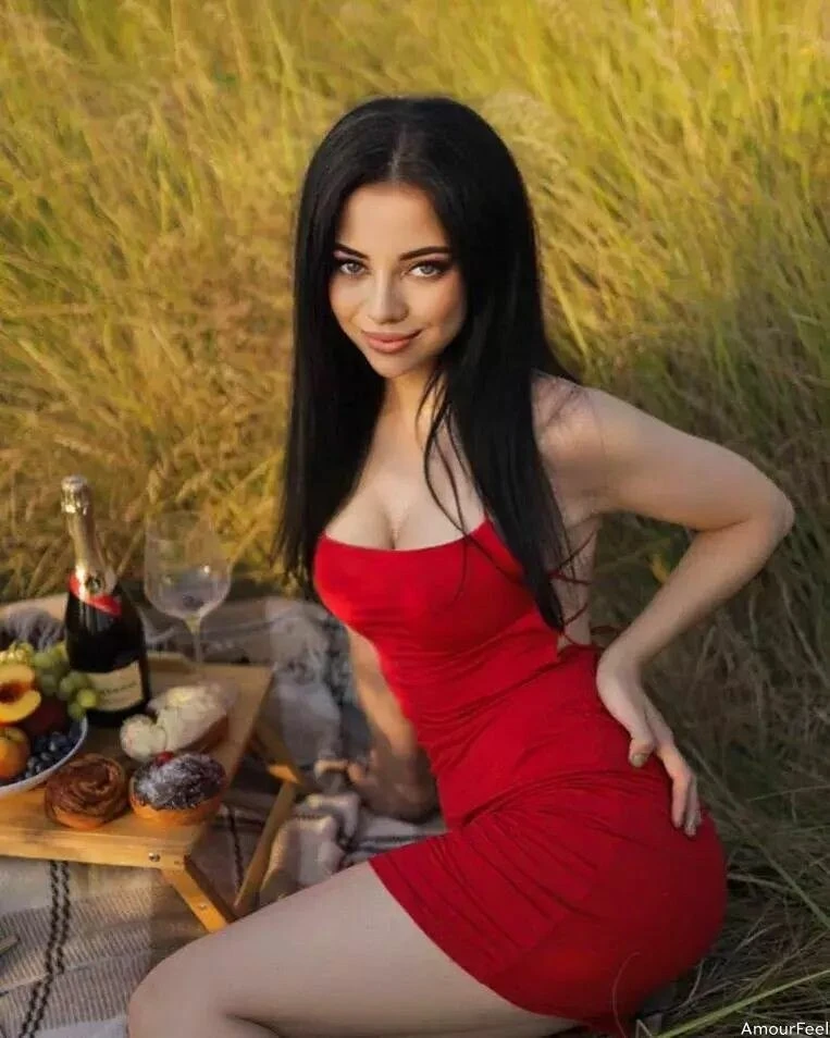 Polina Profile image 2