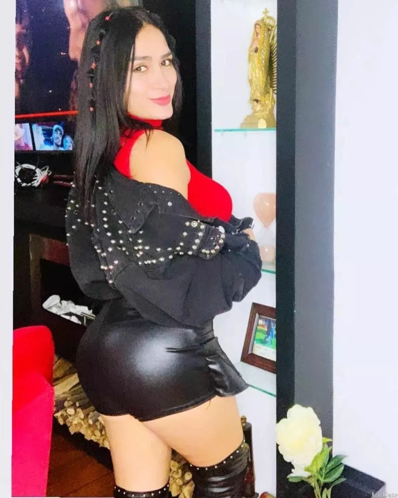 Kelly Profile image 2