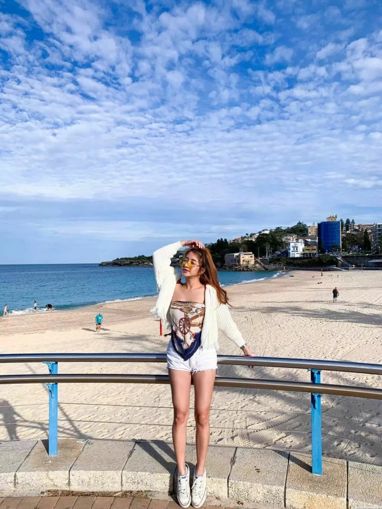 Lily Profile image 3