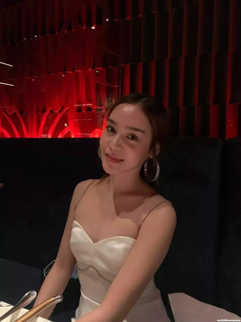 Pimchanok Profile image 3