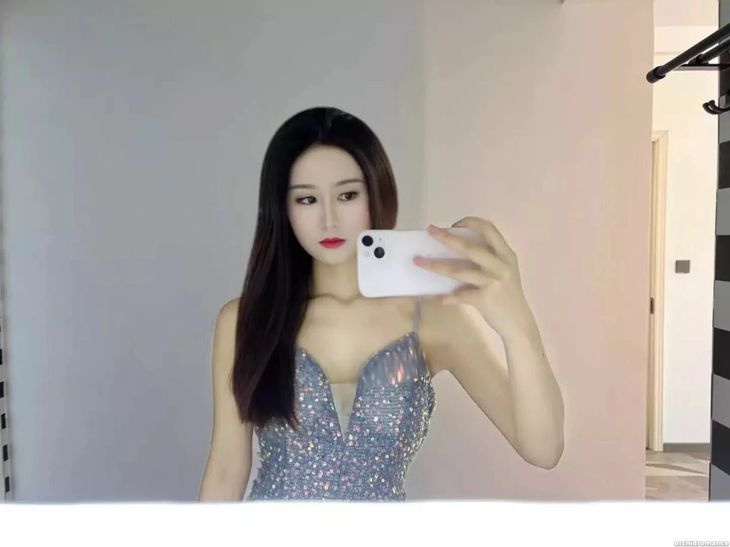 Xin Ling Profile image 5