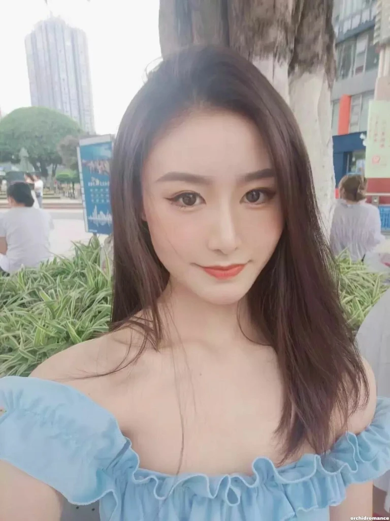 Xin Ling Profile image 3